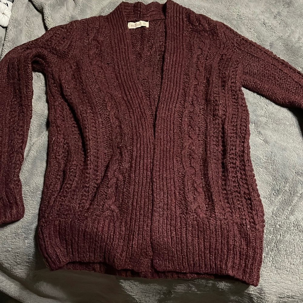 Hollister Cardigan